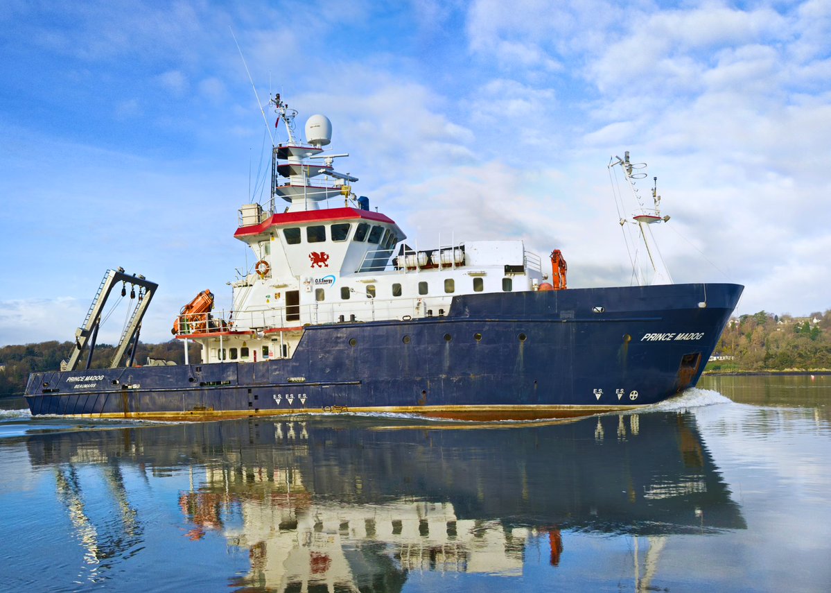 CFCM is part of the £5.5m Transship II project funded by CMDC3 to see major UK research vessel powered by hydrogen @transportgovuk
@innovateuk 
Read More - futurecleanmobility.com/5-5m-transship…

#Maritime2050 #BuildBackGreener #FutureofTransport #UKSHORE #CMDC3 #CFCMExeter