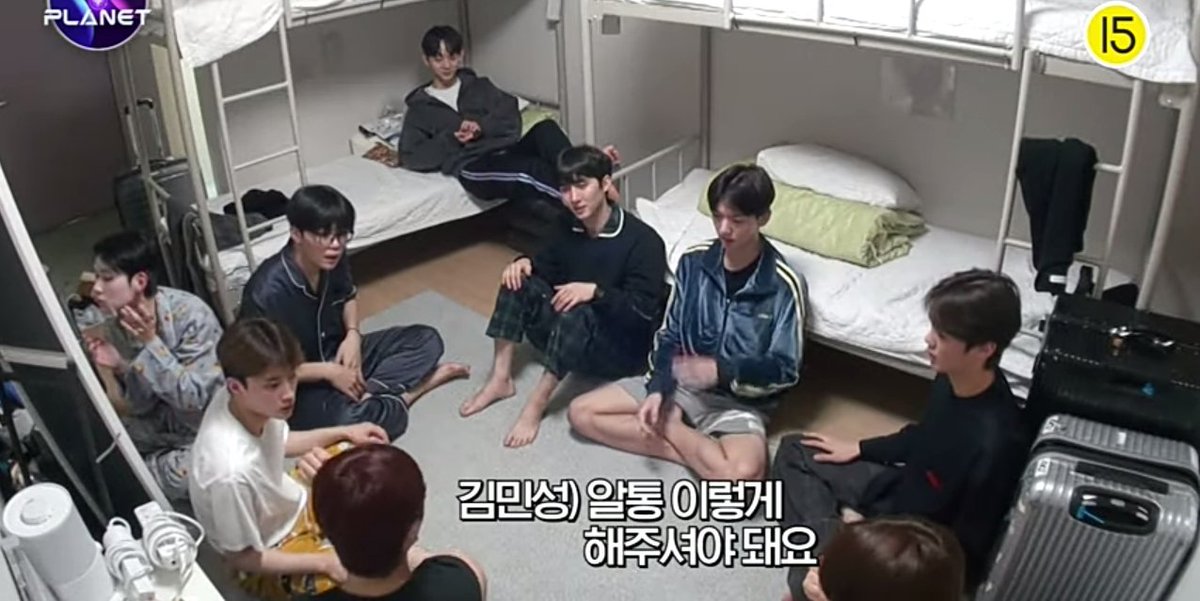 starfess's tweet photo. -hey ini gemes bgttttt anak anak boys planet demen bgt ngumpul di kamar hui, curhat juga ke hui🥲💗 https://t.co/gV44iEAowB