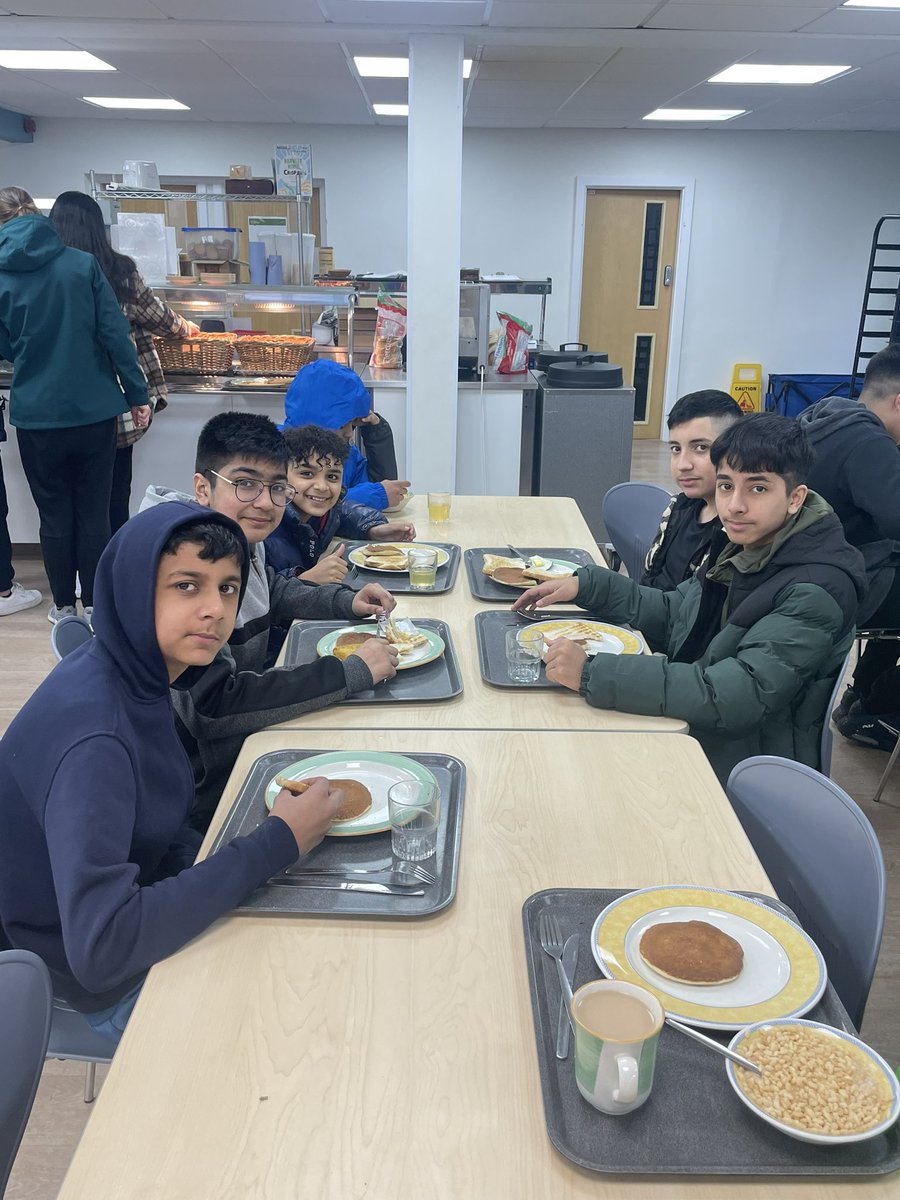 Good morning from Aberdovey! Day 2 has begun!@Dixons_Co