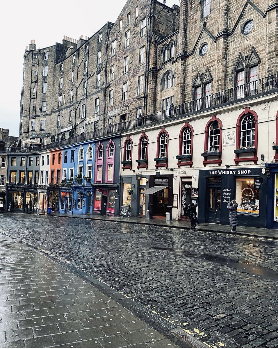 Amazing city 🏴󠁧󠁢󠁳󠁣󠁴󠁿🏰 #Edinburgh