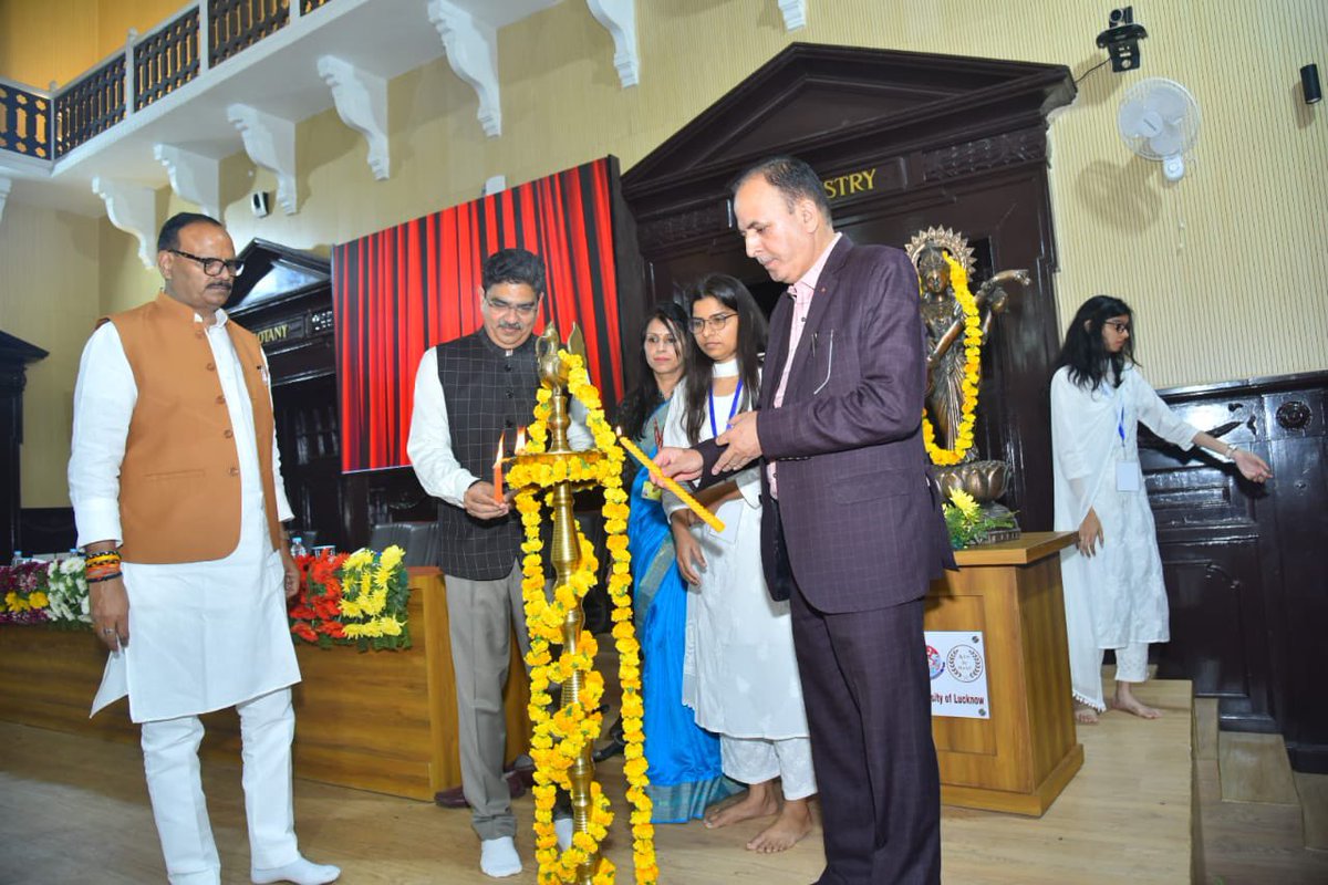 University of Lucknow tweet media