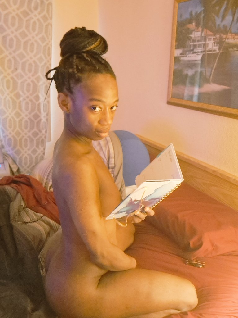 Whats on your agenda for today ? https://t.co/xk8ZXsbd0p