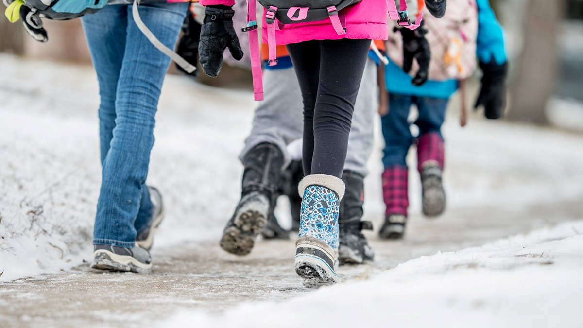 All our schools &amp; district sites are open today, Tues, Feb. 28. Dress warmly!
As always, parents &amp; guardians may choose to make other arrangements for their child. 
#sd36learn #SurreyBC #WhiteRockBC
