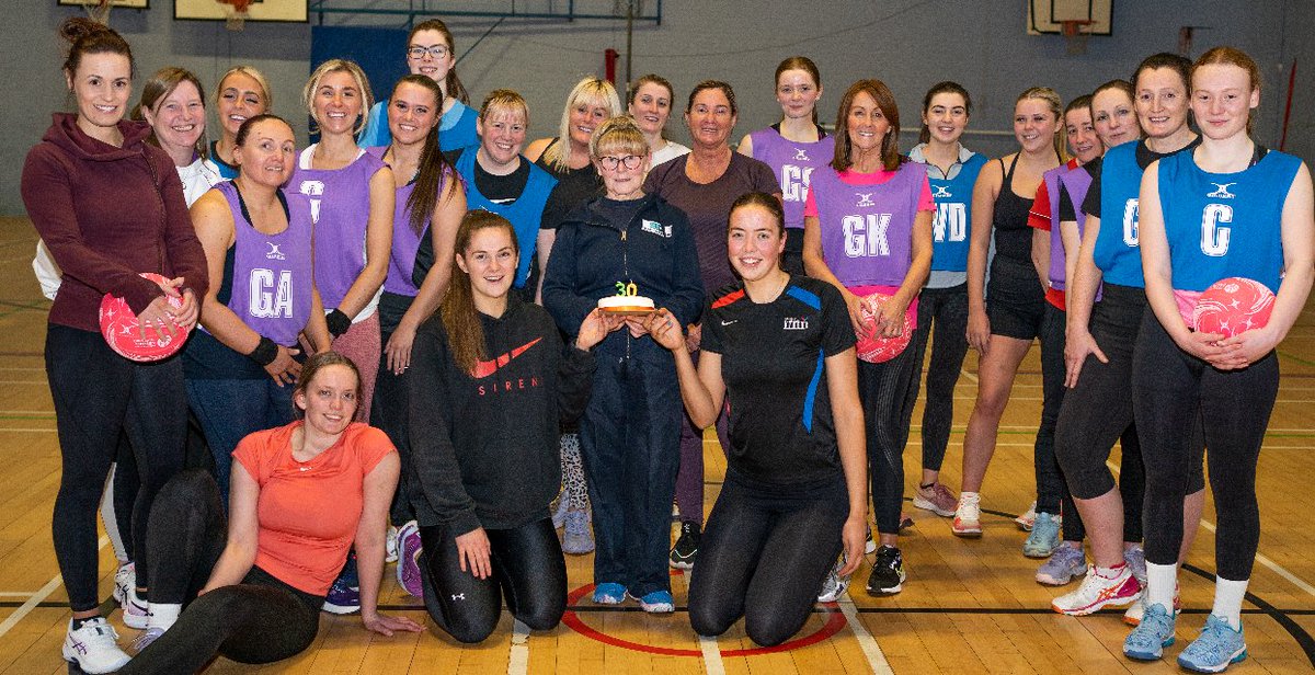 Glasgow_Sport's tweet photo. "Eastbank is like an extended family, and that's what brings people to our club."

We were delighted to join @SirensNetball to wish @EastbankNC @JuniorsNetball a Happy 30th Birthday! More on the club 👇 

https://t.co/H3D9WsnYUq

To be continued..👀  

#GlasgowECOS2023 #AyeSheCan https://t.co/4NpM5bk6TY