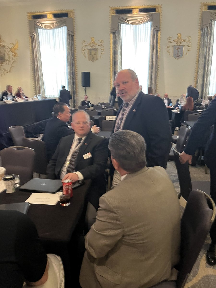IMEA_Org's tweet photo. The Illlinois Municipal Utilities Association and the Illinois Municipal Electric Agency are in DC today helping to shape federal policy on #publicpower @publicpowerorg. https://t.co/jvaaaGJ4La