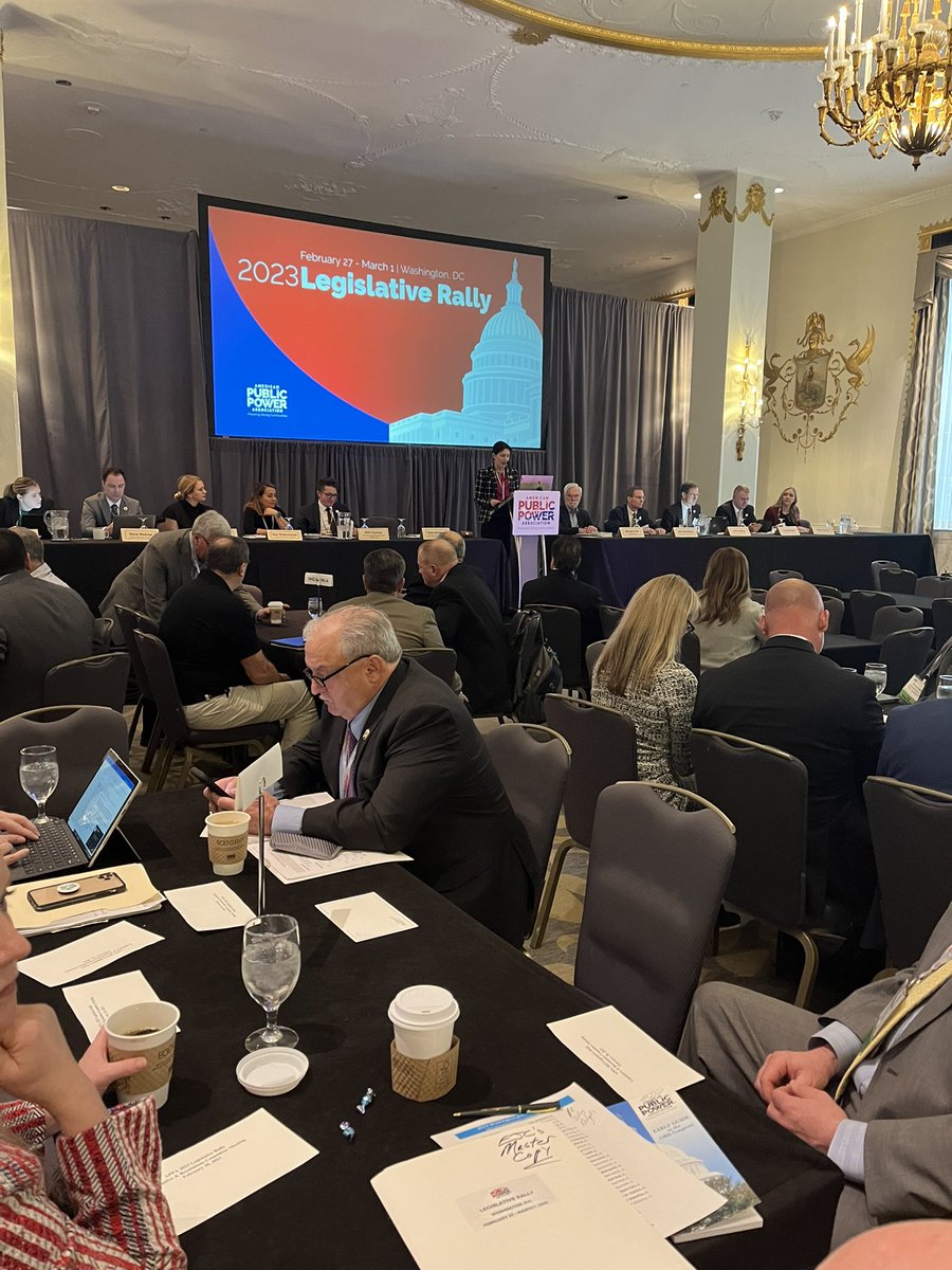 IMEA_Org's tweet photo. The Illlinois Municipal Utilities Association and the Illinois Municipal Electric Agency are in DC today helping to shape federal policy on #publicpower @publicpowerorg. https://t.co/jvaaaGJ4La