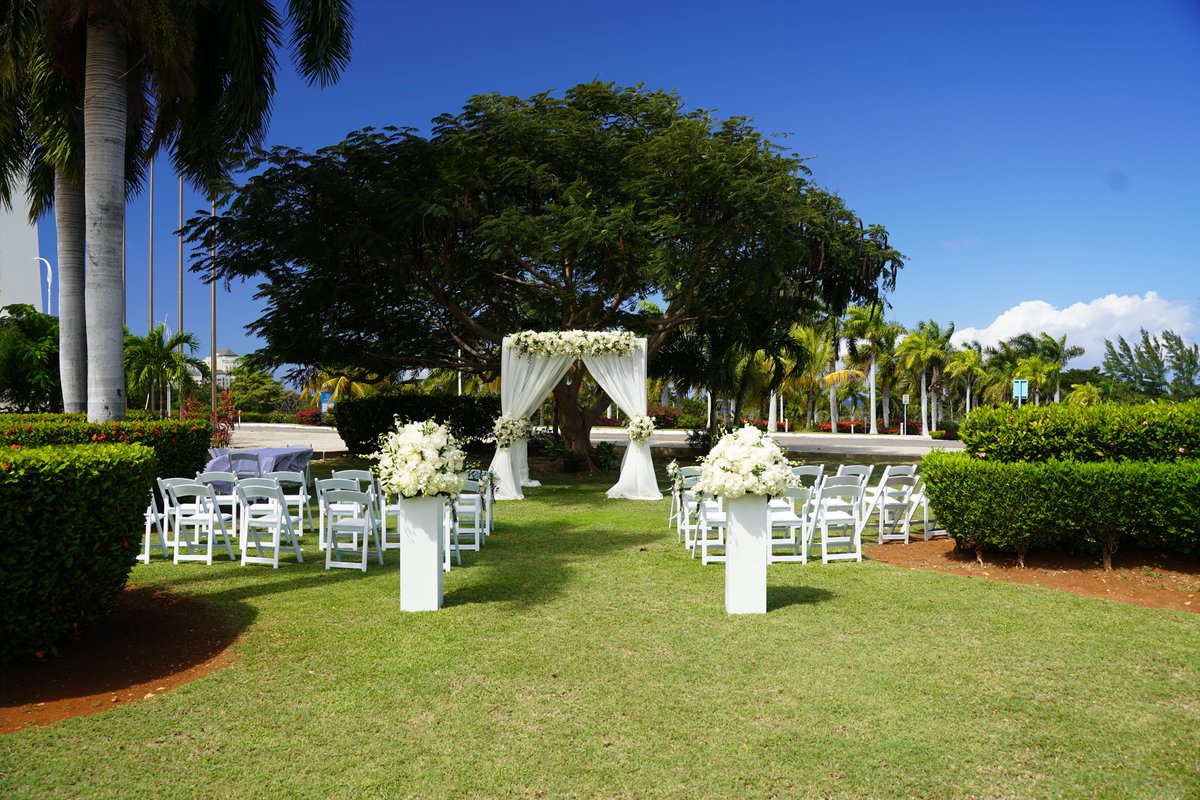 Mobay Centre tweet media