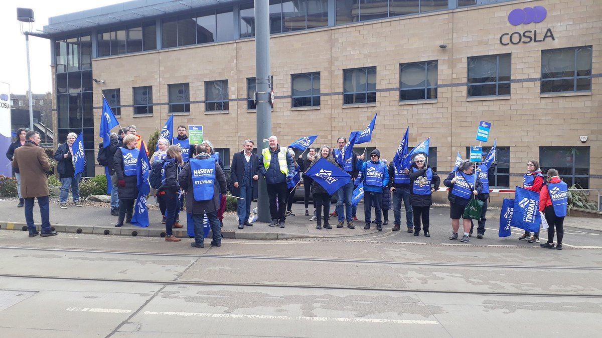 NASUWT_SouthLan's tweet image. A good day to start our Twitter page for the @NASUWT_Scotland in South Lanarkshire. Solidarity to all teachers striking today. Follow us on @NASUWT_SouthLan #BetterDealForTeachers @NASUWT