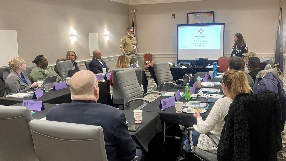 NYSCounties's tweet photo. Montgomery @CoExecOssenfort stopped by to kickoff the #MentalHealth First Aid training course being offered at #NYSACLeg!

This innovative training teaches local officials how to spot and respond to individuals experiencing mental health and substance use crisis. https://t.co/LoV38xhhYQ