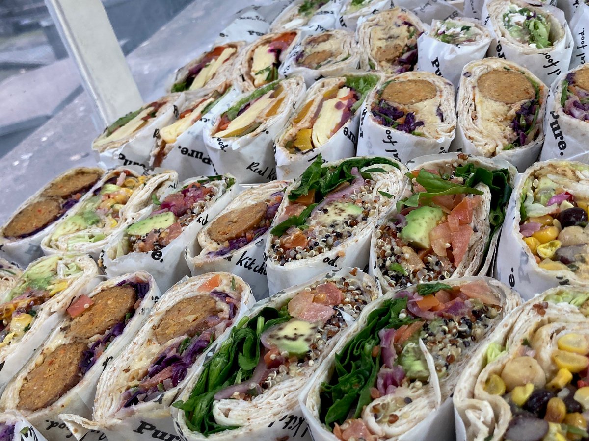 FMTalent's tweet photo. This is why it's SO nice to get back to the office...😋
#freshminds #lunchtogether #officevibes
@PureFoodUK #spencercraig https://t.co/PcZ0blXK04