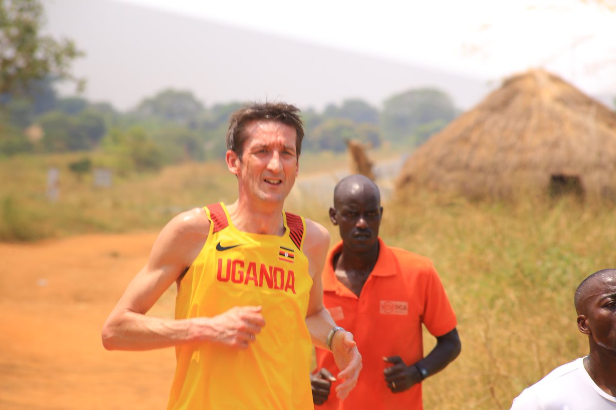 RwenzoriMarathn's tweet image. Following his most recent trip to Uganda, sports commentator @robwalkertv has confirmed he will be running in the #TuskerLiteRwenzoriMarathon! 🙌 

Join him on the start line on Saturday 2nd September! 🇺🇬

mtrwenzorimarathon.com