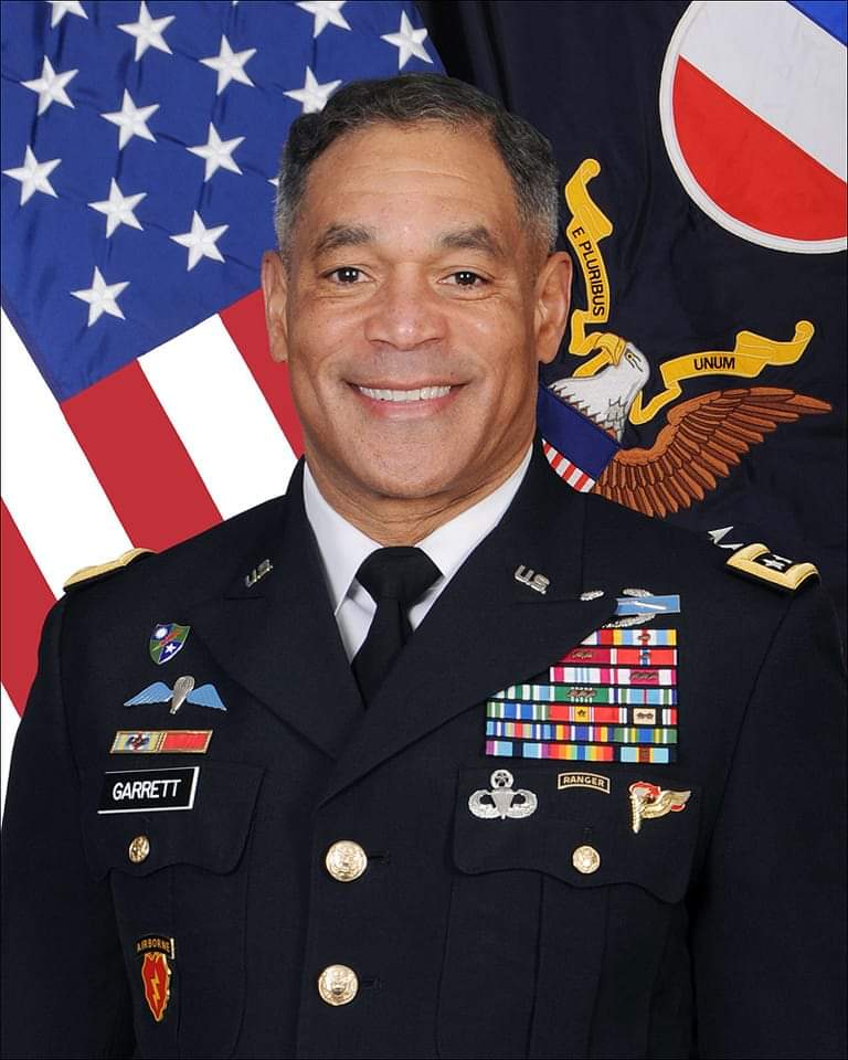 StephanieGeeP's tweet photo. Closing out my #BHM    with my brother General (Ret) Michael X. GARRETT. Becoming the 9️⃣th four Star General in the UNITED STATES ARMY. 🇺🇸 When you can see it...you can achieve it.  #BlackHistory
#Legacy #OurHistory #BlackHistoryMonth https://t.co/j76dgb2cOa