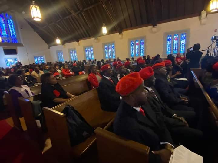 kfdmedia3's tweet photo. YESTERDAY:
______________________ Pres. @BobiWine 🇺🇬 sent an Online Compassion Message for a @NUP_Ug Departed human rights lawyer @AnthonyWameli who died from US 🇺🇸 #Followmore ⤵️ https://t.co/1r5G2z1UHn https://t.co/6uA5B4WL7a