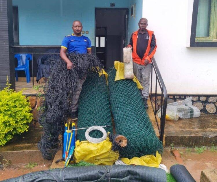 MemeirosM's tweet image. Tentativa De Roubo De Relva Sintética Em Chimoio memeiros.com/2023/02/tentat… #Chimoio #RelvaSintética #Sociedade #TentativaDeRoubo