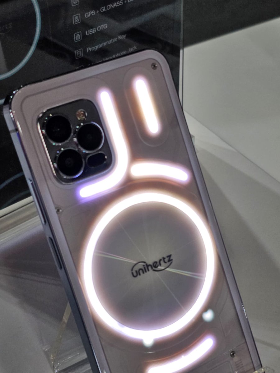 trakinenglish's tweet photo. No it's not Nothing Phone (2) it's Unihertz Luna a new launch at MWC with glyph lights on the back!

What's your thoughts on the same?

#unihertzluna #MWCwithTTE https://t.co/e3w93qcZbj