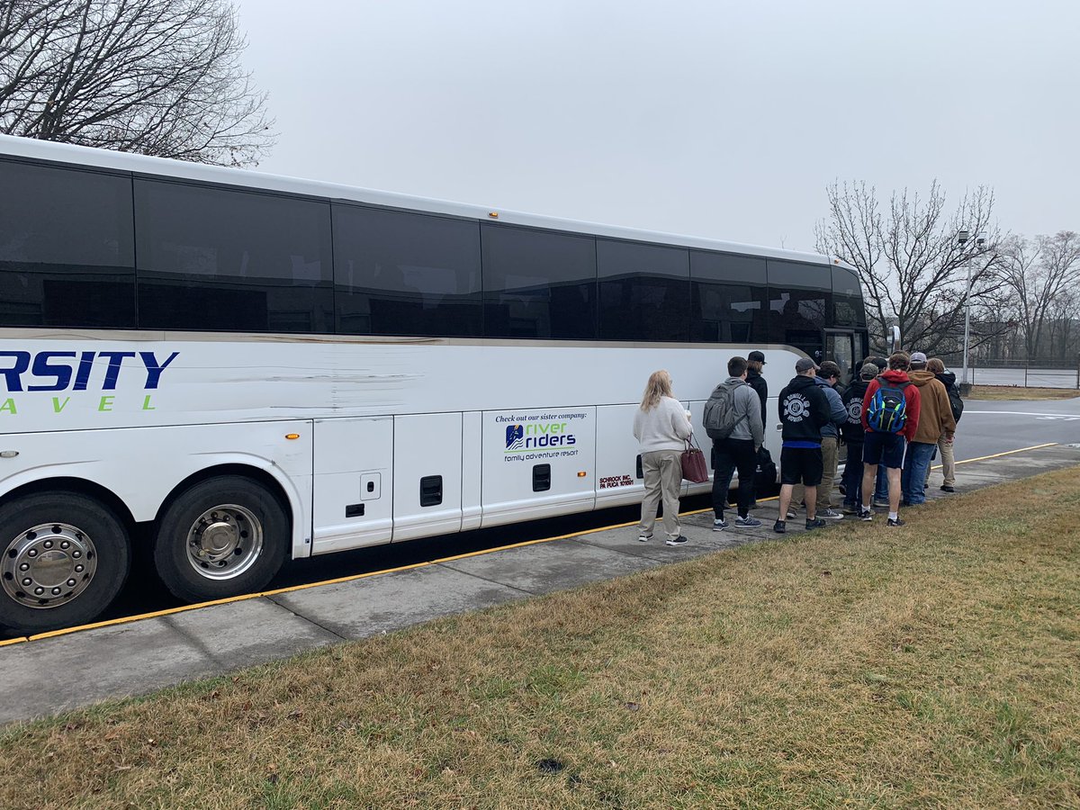 Dowell J Howard Auto Tech and Auto Body students will be visiting Universal Technical Institute in Exton, PA today to explore post-graduate technical education opportunities. <a href="/jim_angelo_1969/">Jim Angelo</a> <a href="/juliette_myers/">Juliette Myers</a> @fcpsk12