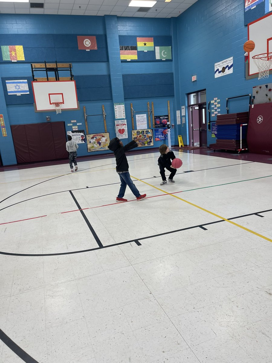 Brittney Williams (@momwifeteach8) on Twitter photo A few Explorers 🚀 earned 10 minutes of Basketball 🏀 time as a break! Glad our gym has pockets of time that we can utilize the space as an incentive! <a href="/EllisSoars/">Ellis Explorers</a> <a href="/MsBarbour_/">Ms. Barbour</a> A few Explorers 🚀 earned 10 minutes of Basketball 🏀 time as a break! Glad our gym has pockets of time that we can utilize the space as an incentive! <a href="/EllisSoars/">Ellis Explorers</a> <a href="/MsBarbour_/">Ms. Barbour</a>