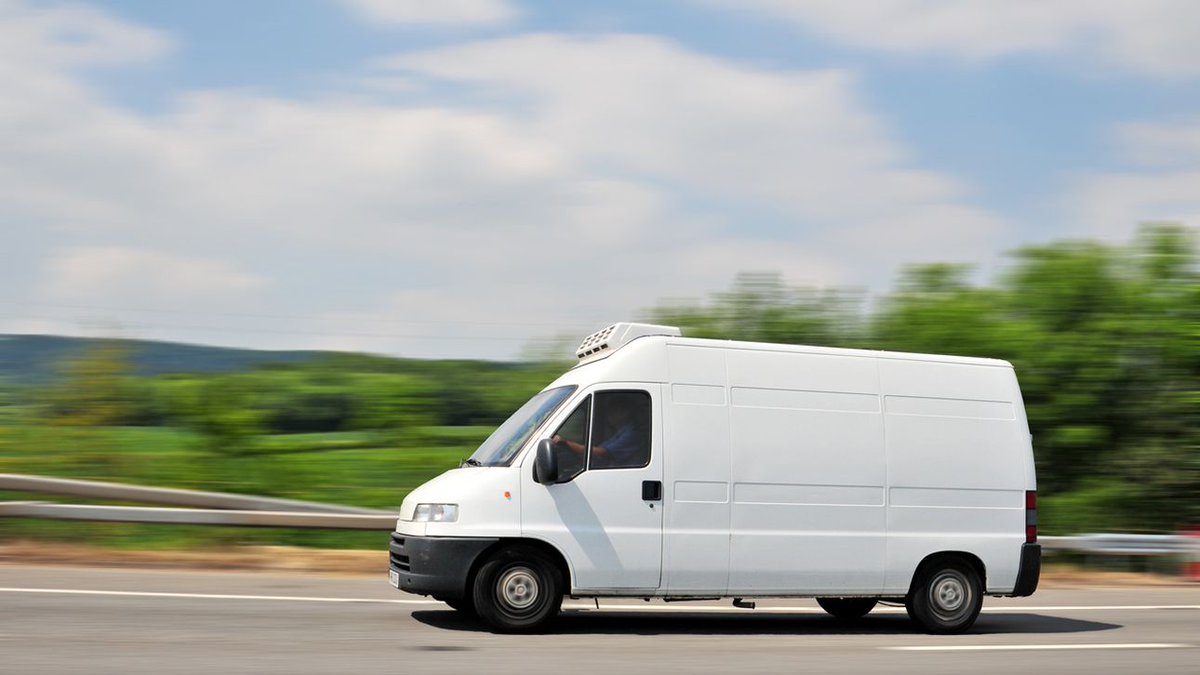 Stoor je je ook aan het rijgedrag van witte busjes terwijl je naar kantoor rijdt? Herken je dit gedrag ook in het zakelijke verkeer, bijvoorbeeld in de communicatie met klanten? In ons nieuwe blog doen we een oproep om dit gedrag te voorkomen tinyurl.com/yu8whde4