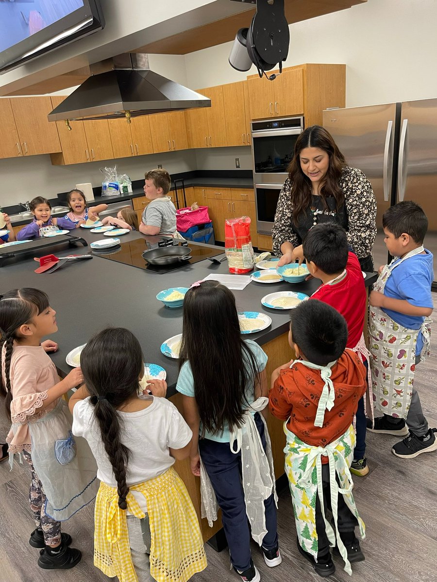 HallCo ESOL tweet media