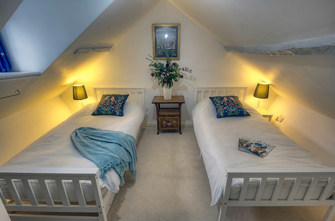 aroundaboutbrit's tweet photo. โญ๏ธ CANCELLATION โญ๏ธ
Due to a cancellation, Austen House is available from 17th - 19th Mar 2023. Mid-week breaks are 3 nights for the price of 2.
https://t.co/7Gv4sM8th1
#Cancellation #BookNow #MidWeekBreaks #SpecialOffer #Availability #Family #TheManor #Badminton #Gloucestershire https://t.co/TUqWLohbgo