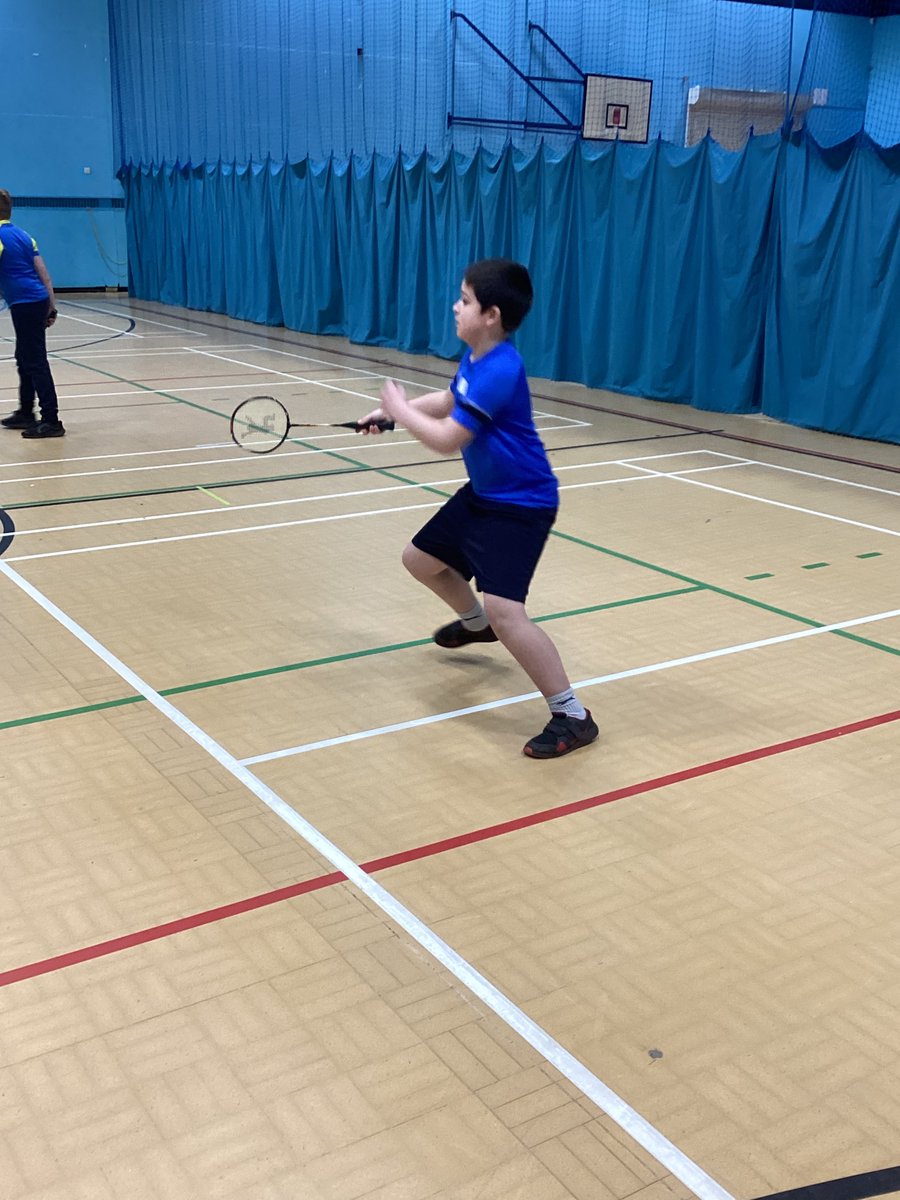 Well done to our year 6 students who took part in the badminton competition this afternoon! After an excellent day of badminton with some great rallies and shots on show, we finished top of our group! We are so proud of you, well done! 🏸🏸🏸 <a href="/sandylaneBF/">Sandy Lane School</a> <a href="/sandylaney6/">Sandy Lane Year 6</a>