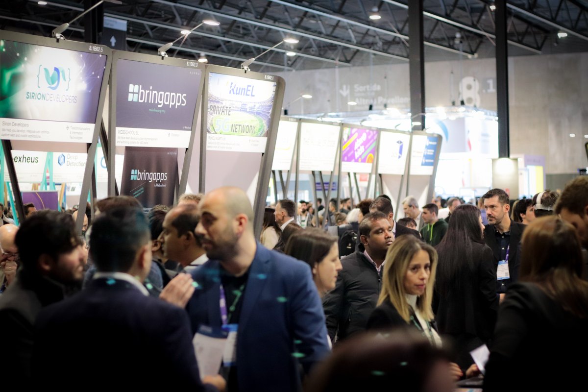 bringapps's tweet photo. Happy to be attending such a crowded event!
Feel free to pass by and say hello to our pod at 8.1 - B62.3
#Webschool #4YFN #MWC23 https://t.co/GUWpGlMZ4T