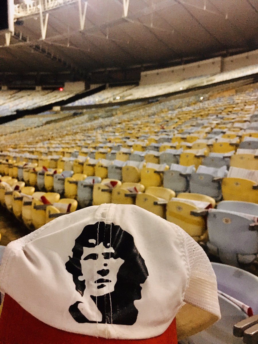 ubzoficial's tweet photo. Hoje teremos mosaico no setor leste 🔴⚫️

Preste muita atenção nas instruções que estão no verso na placa. Cada peça é de extrema importância!!! 

Vamos fazer uma bonita festa e cantar os 90 minutos para trazermos mais um título 🏆 https://t.co/le4VGh0Oba