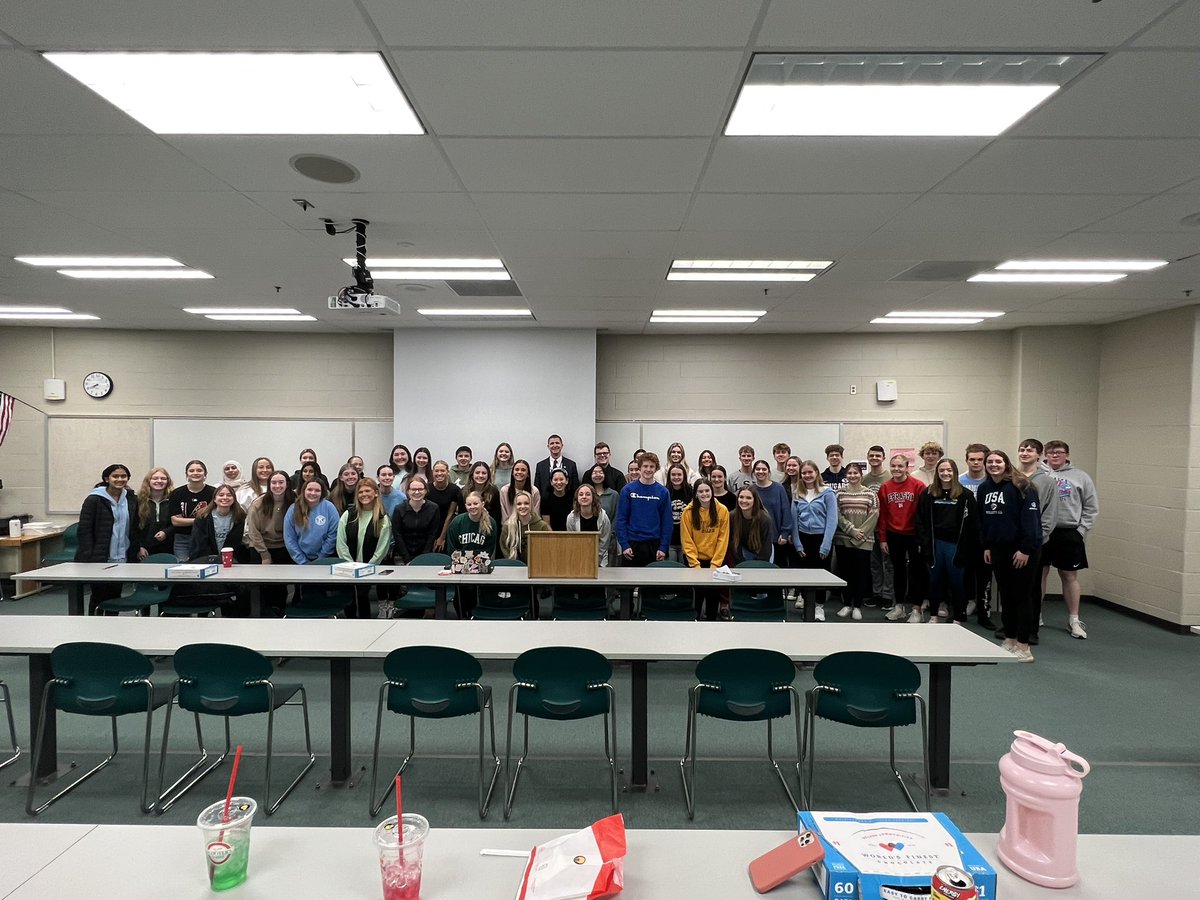 MWestNHS's tweet photo. Thank you @JSchwartzMPS for speaking to the NHS members today!  We appreciate your advice and wisdom you shared today! @MWHSactivities https://t.co/G0ljBvD972