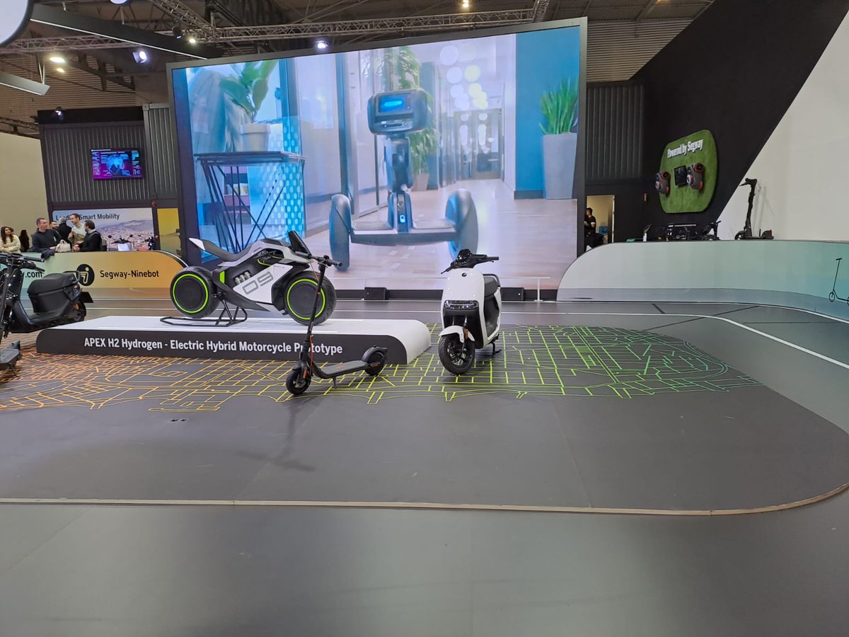 alvac's tweet photo. En @alvac estamos emocionados por el futuro de la conducción y la tecnología que lo hace posible. En la #MWC2023 estamos presenciando las últimas soluciones y avances en el campo de la movilidad inteligente. ¡Únete a nosotros para ver el futuro hoy! #Alvac #ConducciónInteligente https://t.co/JjrdCAnCDc
