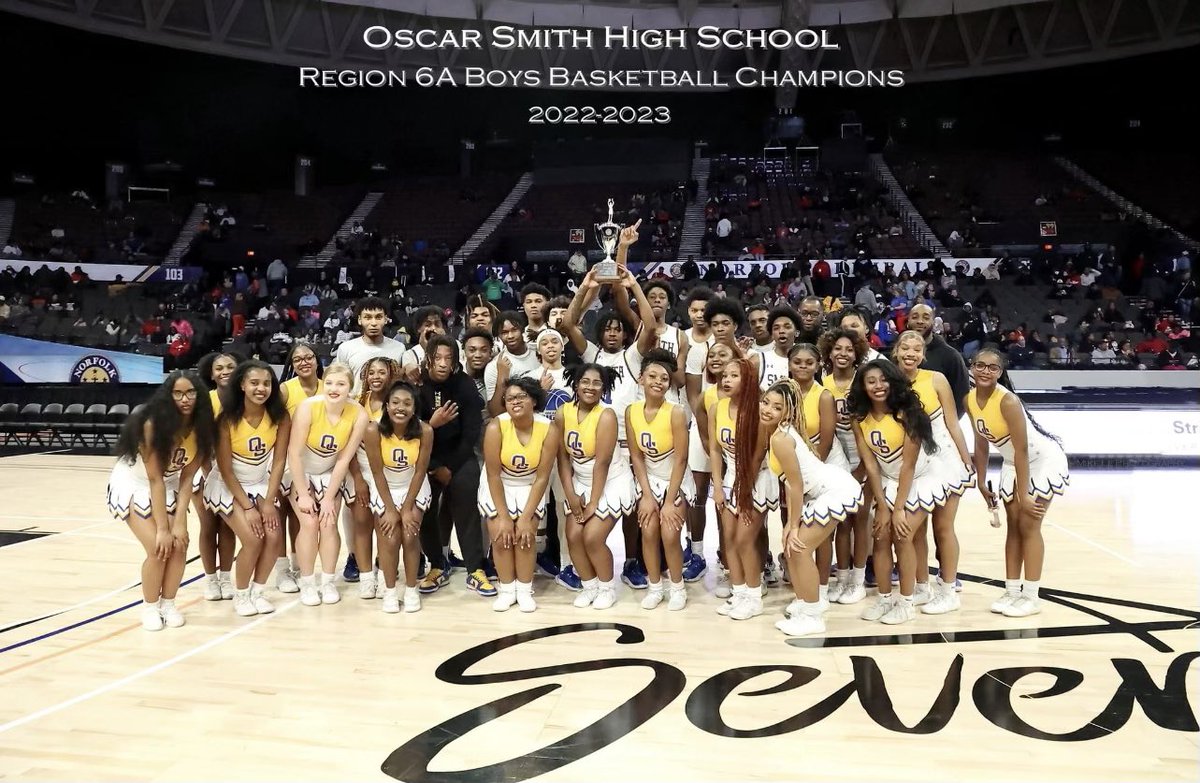 OscarSmithBball's tweet photo. 2022-2023 Region 6A Champions! 🏀🏆 #FAMILY https://t.co/cAFE1ECpph