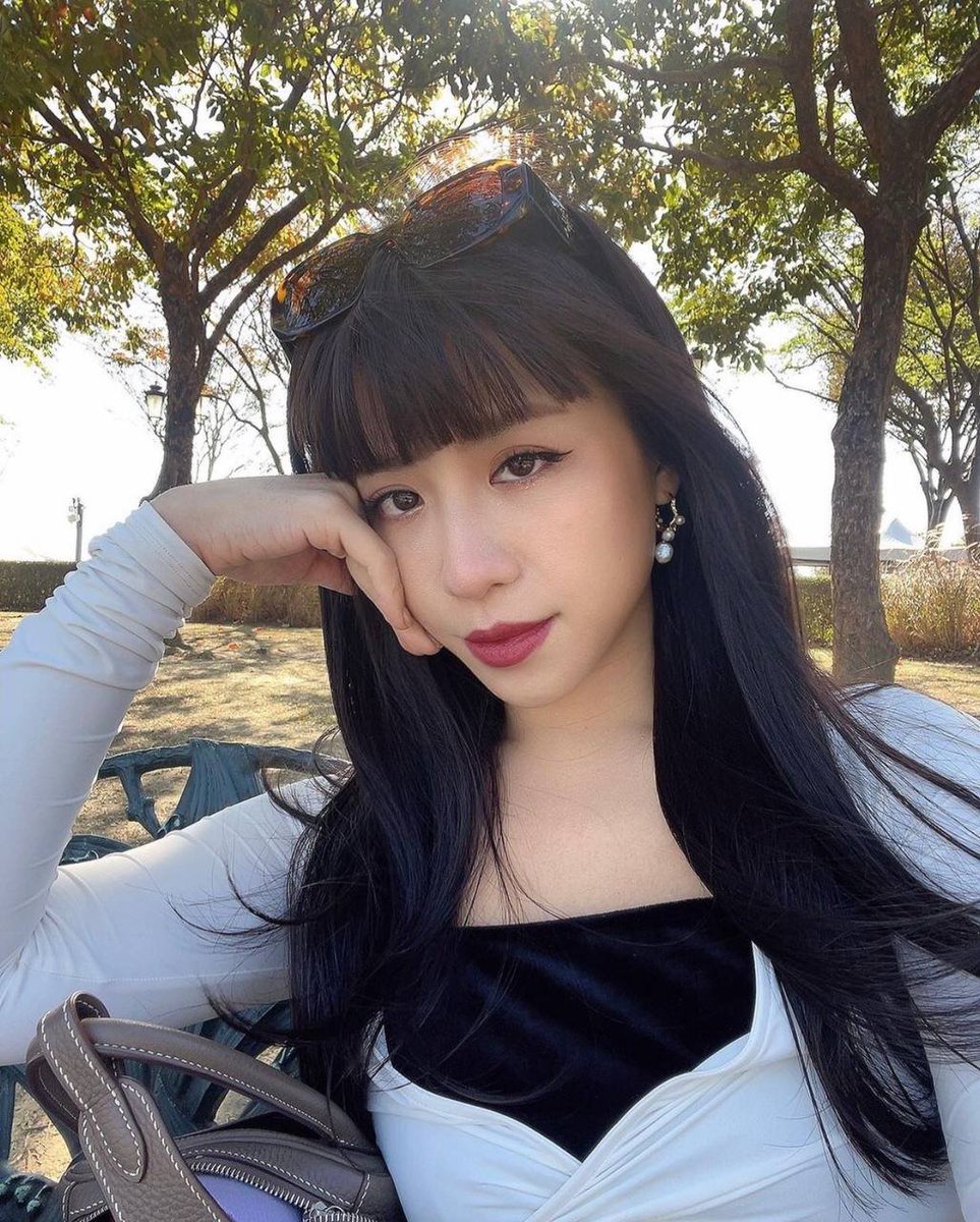 There are always too many too late in life, one day in the blink of an eye, one year in one turn, and a lifetime in one turn. Cherish this moment, all good things will come as expected