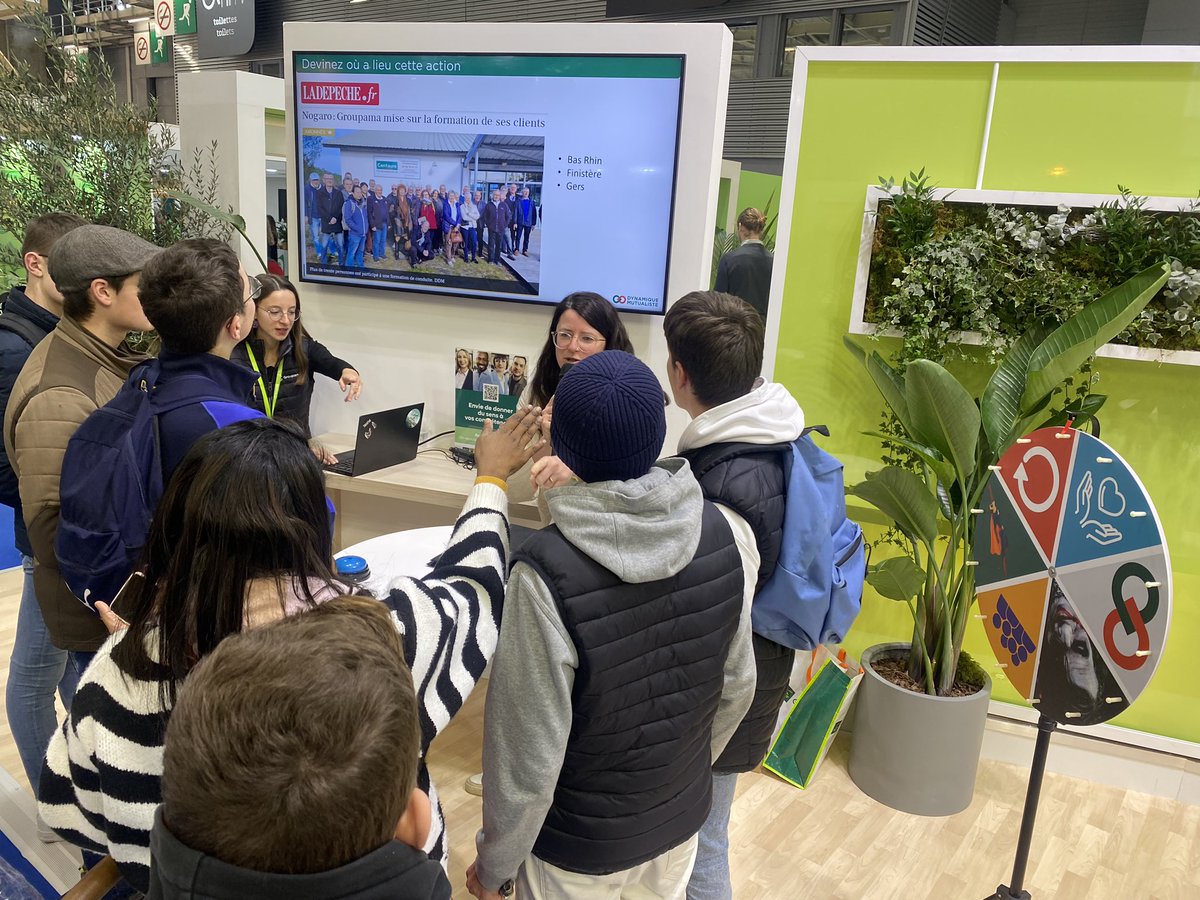🟢 En direct du stand #Groupama (Hall 4 - Allée B 📍) : Animation mutualiste n’hésitez pas à venir jouer et en découvrir plus sur #LaVieMutualiste chez <a href="/Groupama/">Groupama</a> ! Des lots sont à gagner 🎁!