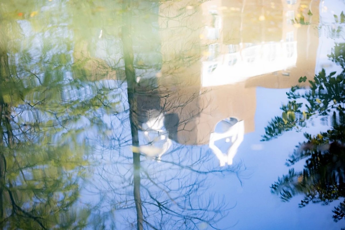 YourChinaStudy's tweet photo. 🌞 Have you ever noticed the reflection of the University of Science and Technology of China (USTC) of CAS in water? Enjoy the beauty of the USTC from a different angle! #StudyInChina #GetToKnowChina https://t.co/igtvslDSh7
