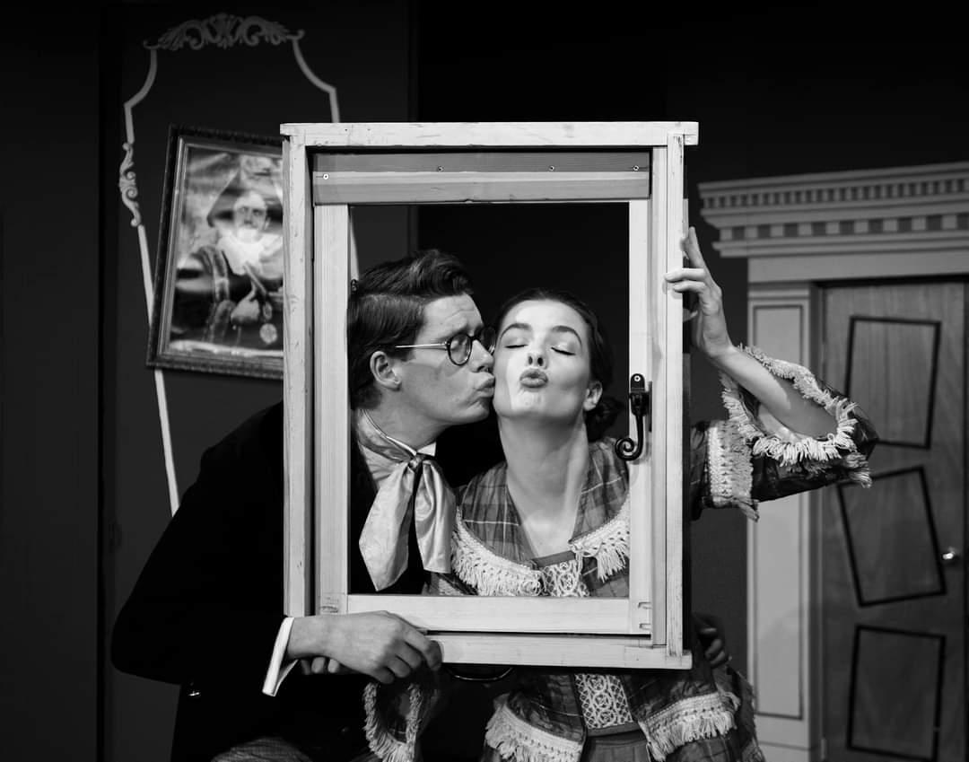 EM_Theatre's tweet photo. @LMTheatre 4* review #TheGovermentInspector https://t.co/nQWpMjOVxl The ensemble are very well directed by @MLewisHunt and all show a disciplined dedication to the cartoon-like way of presenting their characters and situations... some stand-out performances... @whatsonnotts https://t.co/QxKDtGKlFY