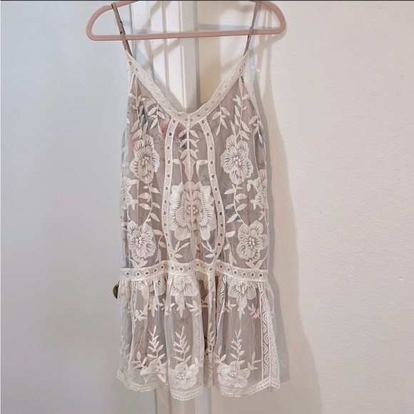 CrazeChameleon's tweet photo. So good I had to share! Check out all the items I'm loving on @Poshmarkapp #poshmark #fashion #style #shopmycloset #artisan #handmade: https://t.co/XgpqTC56nL https://t.co/sBdUjshvwT