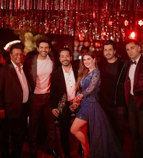 BtownKi's tweet photo. Pyaar Ka Punchnama reunion ๐
#kartikaaryanfans #kartikaaryan__world #kartikaaryanposes #kartikaaryanupdates #kartikaaryanfanclub #KartikAaryan #ShivaleekaOberoi #nushratbharucha #BollywoodCelebrity #bollywoodnews #bollywoodupate #bollywood #instaalgorithm https://t.co/Tdc5b1qO2v