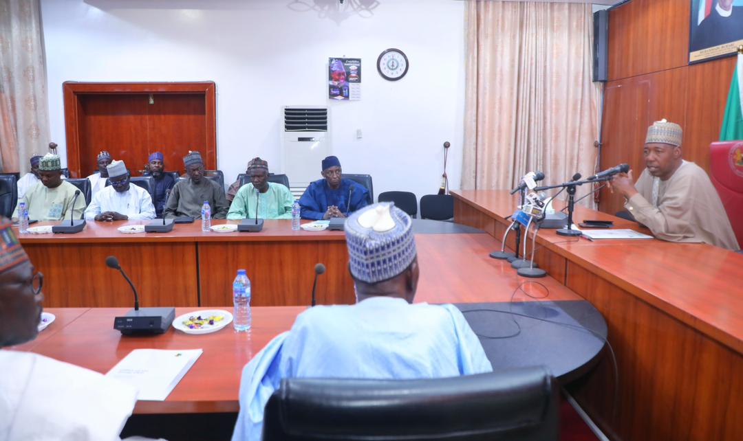 Maiduguri Market: Reconstruction starts this week, @ProfZulum says  .. Kashim Imam donates N100m for victims m.facebook.com/story.php?stor…