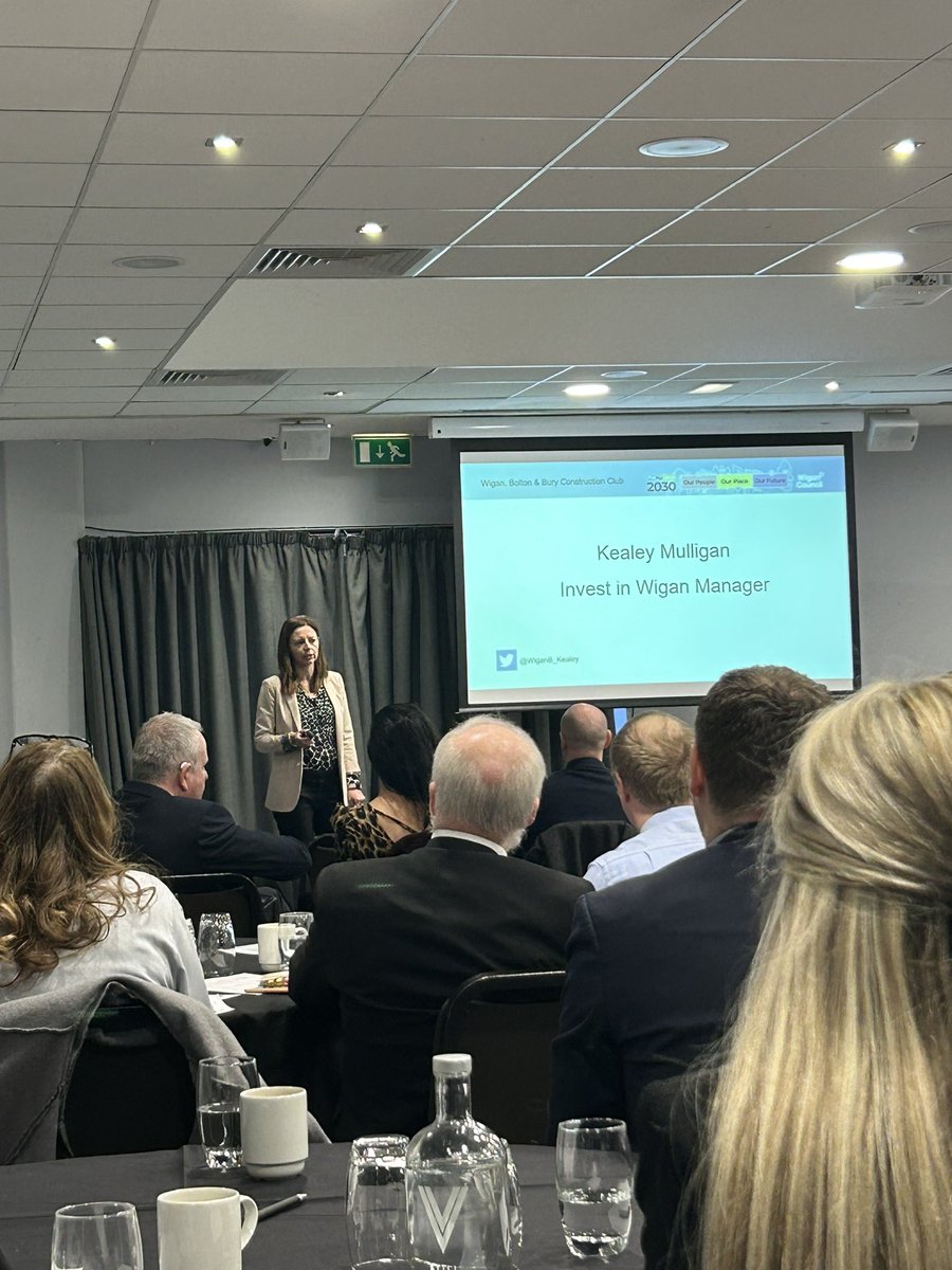 Lots of upcoming projects from <a href="/WiganCouncil/">Wigan Council</a> this morning #construction #supplychain <a href="/gmchamber/">GM Chamber</a>  Thanks Kealey! Local procurement