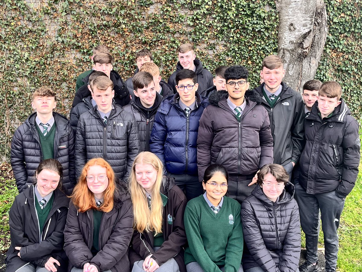 Firhouse_cc's tweet photo. TY students are really enjoying the very informative mini med programme. They have engaged in sessions on neurosurgery, sports injuries, forensic pathology, pharmacy and physiotherapy. @RCSI_Irl #minimeds https://t.co/zxFNsT3NM0