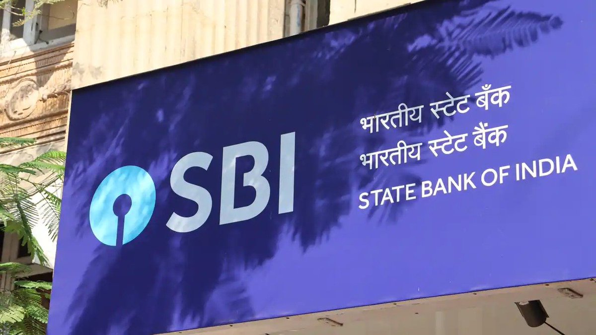 CNBCTV18Live's tweet image. #JustIn | The State Bank of India (@TheOfficialSBI) #concludes $1 billion #Syndicated social loan

👉Alert: This is the #first social loan raised by the #SBI