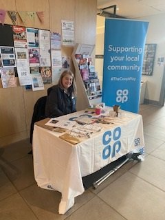 ShirleyDenton12's tweet photo. Tayport Community Fridge are one of Co-op local community causes. @JWhittl  has been speaking with users at The Larick Centre and encouraging them to support whilst shopping at the Co-op.
#itswhatwedo #supportinglocalcommunity #tayport
Sign up today https://t.co/1JAfp9vK0n https://t.co/9fqLjUFnEn