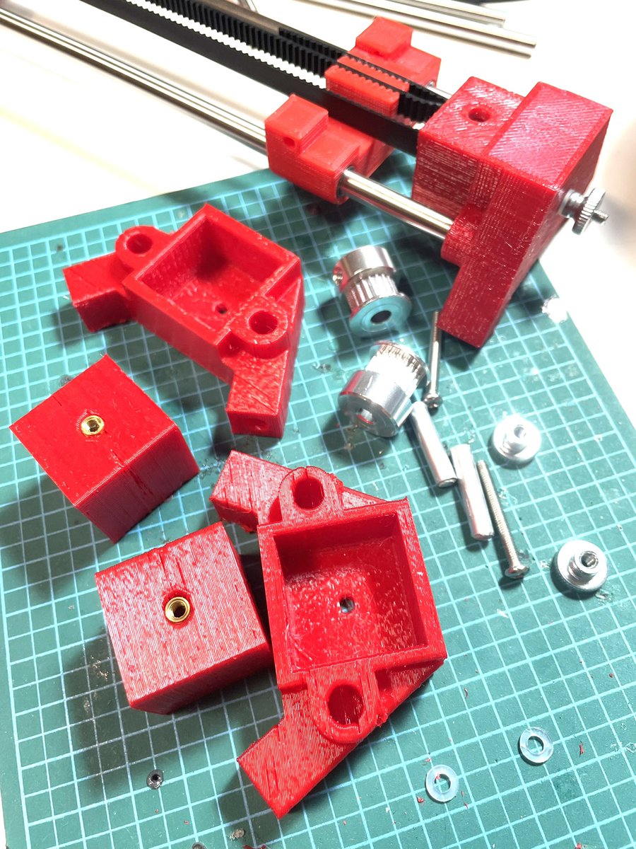 chrmlinux03's tweet photo. #リナちゃん3D考察
#30日くらいで作るデルタ式 #easyThreed #魔改造 #ATULA
【15日目】スーパー・エキセントリック・ウルトラ・テンショナー完成٩(ˊᗜˋ*)و https://t.co/9tE7weHHAe