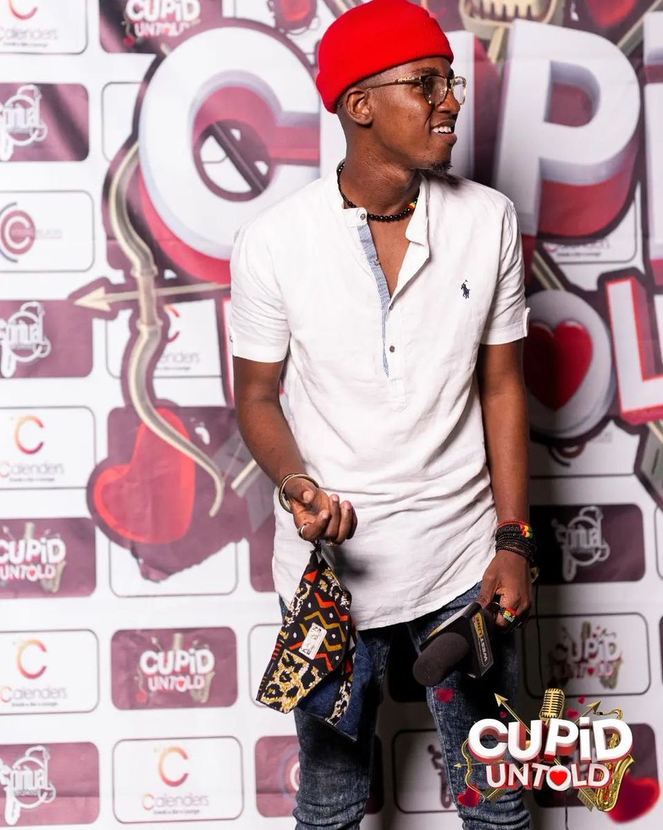 CupidUntold's tweet photo. Kept the interviews checked. @quorby_spencer  

It was a night of love, poetry, music &amp; rap with your favourite people. 
😍💘🥳🎷🎸🎙️🎼 

#CupidUntold 
#CupidUntold4
#happyvalentinesday❤️ 
#Takoradi https://t.co/Jbv4s4BnD9
