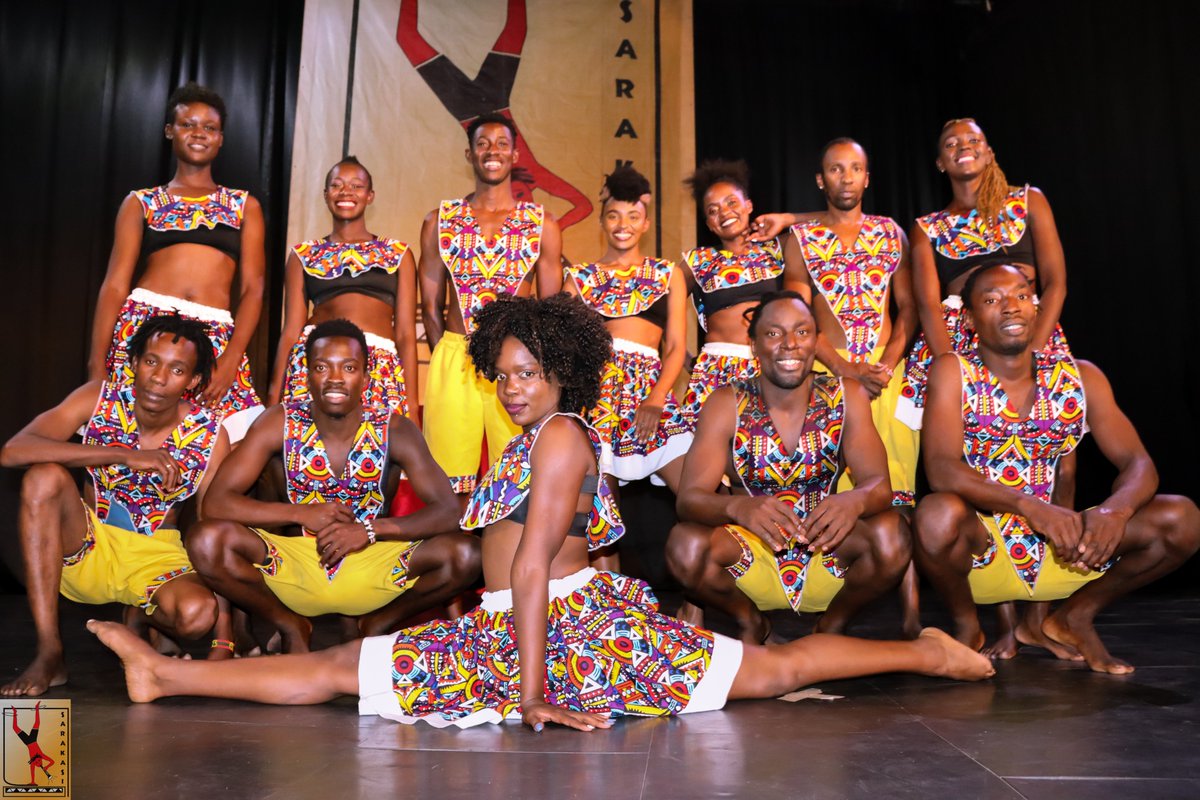 SarakasiTrust's tweet photo. Celebrating our artists on this fine day.
As with everything remember to express yourself. Contact us on 0722814133 for a glimpse of our performance's.
#Dance #DanceTuesday #Dancers #SarakasiArtists #PerformingVenue #PerformingArts #BookUsNow #Youth #Arts https://t.co/3NdoE0jLwz
