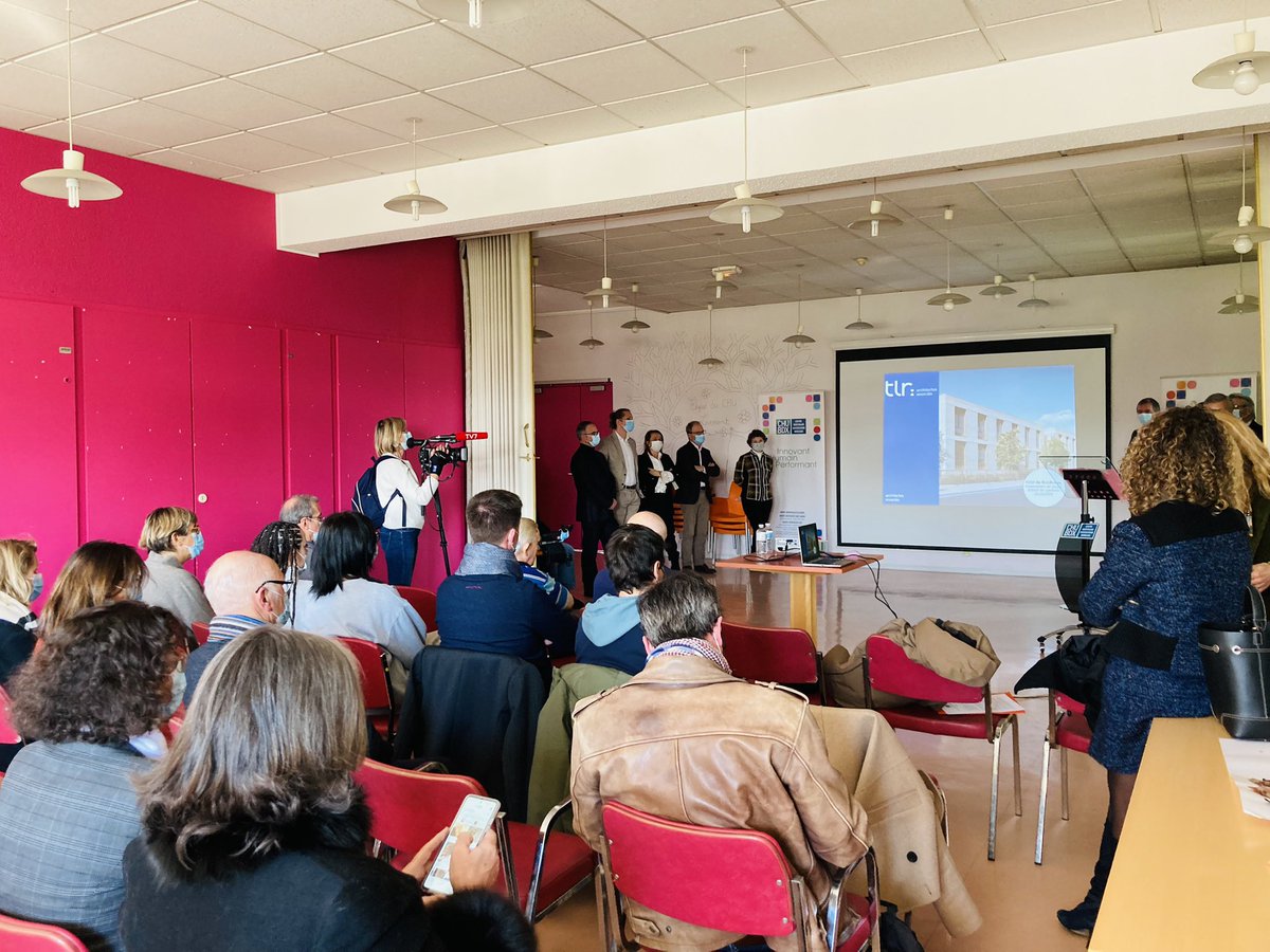 Un nouvel Ehpad pour le <a href="/CHUBordeaux/">CHU de Bordeaux</a> à Lormont! Présentation du projet de reconstruction par <a href="/yannbubien/">Yann Bubien</a> DG, Jean Touzeau, Maire de <a href="/VilledeLormont/">Ville de Lormont</a> , <a href="/RomainDostes/">Romain Dostes</a> vice-président du conseil départemental <a href="/gironde/">Gironde</a>, Philippe Rousselot président de TLR architecte du projet.