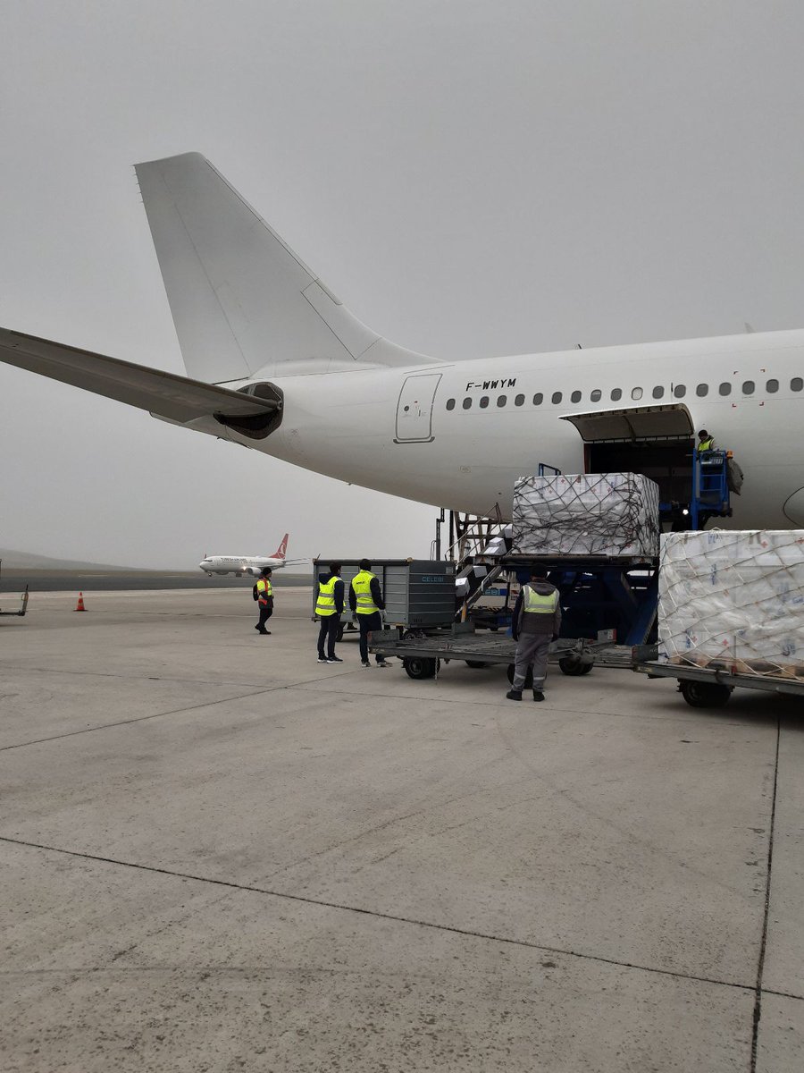 Airbus Foundation, Fransız Kızılhaçı ve Türk Kızılayı ortaklığında Airbus A330 Uçuş Test uçağı ile Toulouse’dan İstanbul’a 28 ton yardım malzemesi (hijyen kiti) ulaştırdı.
