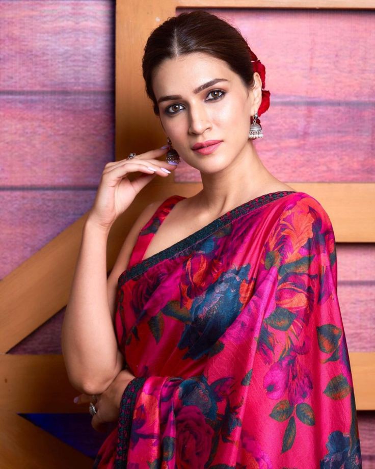 iamshraddhas's tweet photo. #KritiSanon 

Best Film -
Worst Film -
Underrated Film -
Overrated Film - https://t.co/M7cNkZA6mb