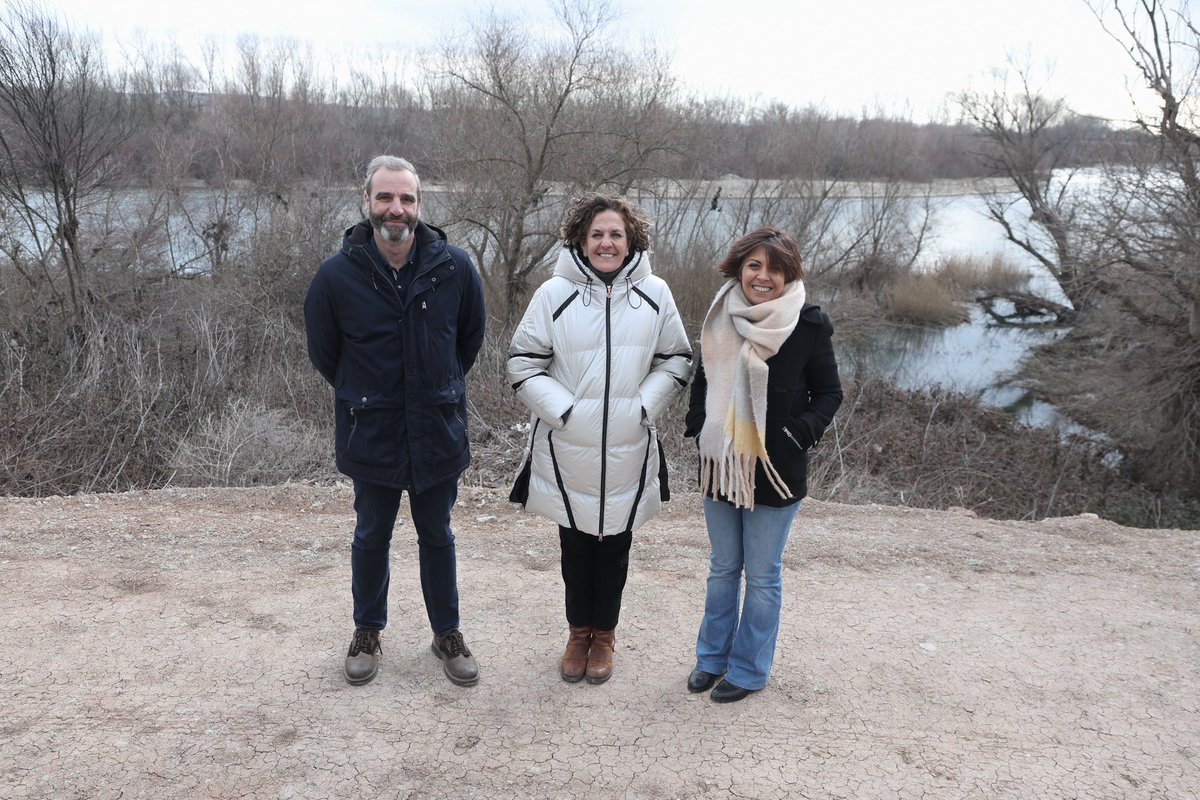 itziargomez's tweet photo. Presentamos en #Buñuel el Plan de Emergencia Municipal ante el riesgo de Inundaciones #PAMRI
17 planes elaborados por @GanNavarra en el marco @LIFE_NAdapta_CC herramienta esencial prevención de la población en riesgo de inundación
#adaptacion
#cambioclimatico
#Navarragreen https://t.co/EzTbuMMSIE