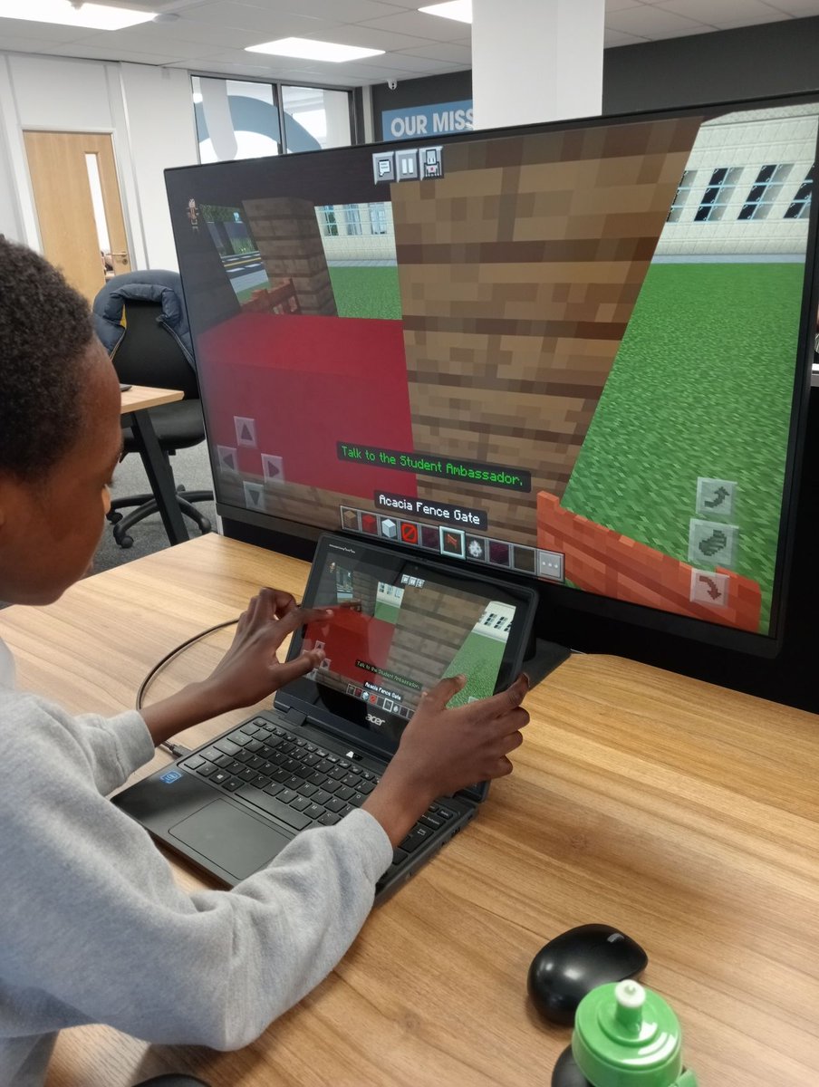 ConceroUK's tweet photo. 🟦 ⭐️Our first Minecraft Club was a great success!⭐️ 🟦
With the support of @clcsimon from @TA_Education and our team, we ran a fun-packed morning for @BantockSchool Primary School, where students could explore Minecraft Education.
#edtech #minecraftclub #education #learning https://t.co/HeS1UziIbK