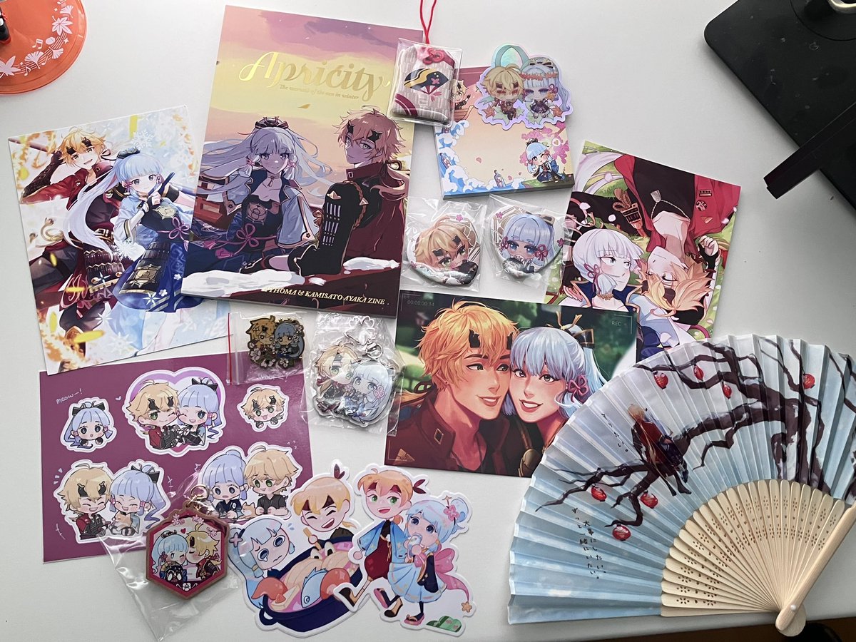 My THOMAYA ZINE ARRIVED!!!! i'm so happy!! 😭🫶🏻 everything is sooo pretty!!! this is also my first zine ever so it's very exciting, my thanks goes to everyone who contributed in creating this thank tou very much y'all did amazing job!!💚💚💚